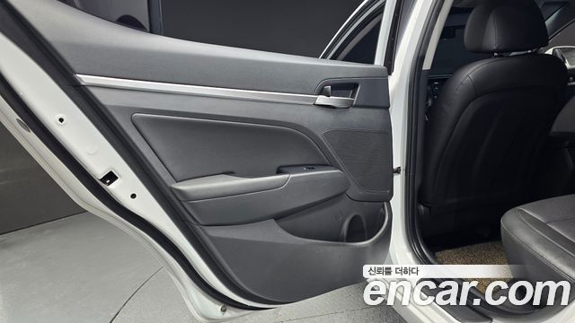 Hyundai Avante (AD) 1.6 Smart Choice 2020 — фото 25