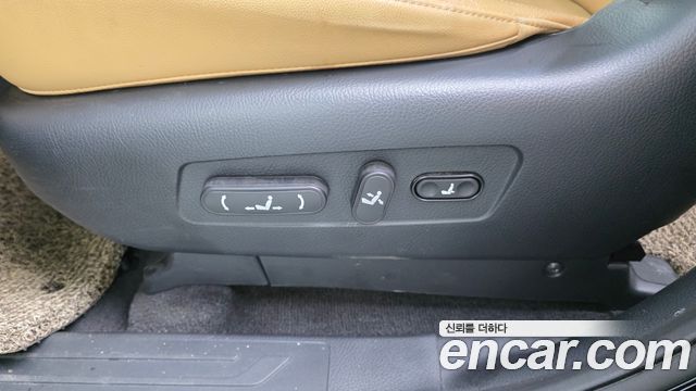 Kia Mohave The Master Diesel 3.0 4WD 6-Seater Platinum 2021 — фото 32