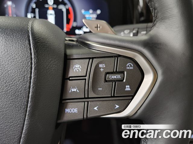 Lexus LM (II) 500h Royal 2025 — фото 7
