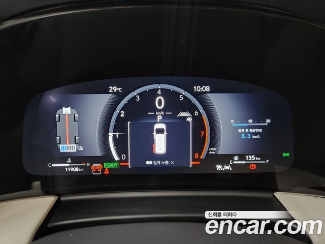 Lexus LM (II) 500h Royal 2025 — фото 16