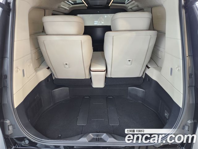 Lexus LM (II) 500h Royal 2025 — фото 23