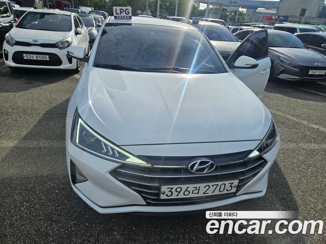 Hyundai Avante (AD) 1.6 LPi Smart 2020 — фото 1