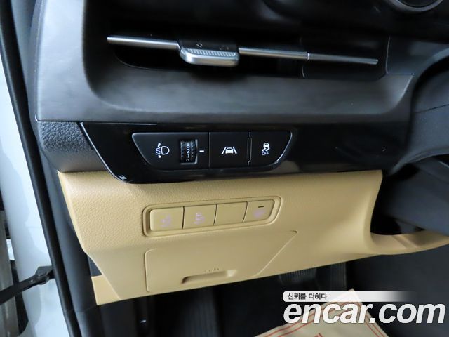 Kia Carnival (IV) Diesel 9-Seater Prestige 2022 — фото 18