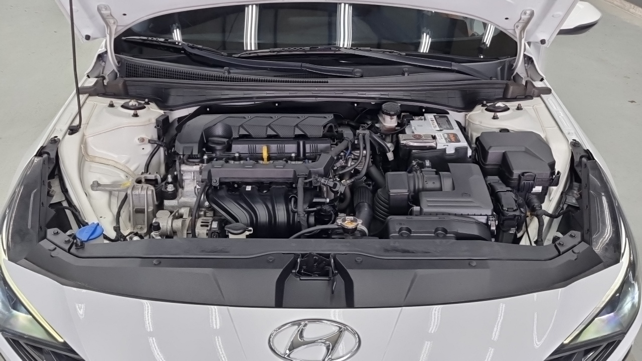Hyundai Avante (CN7) 1.6 Inspiration 2021 — фото 6