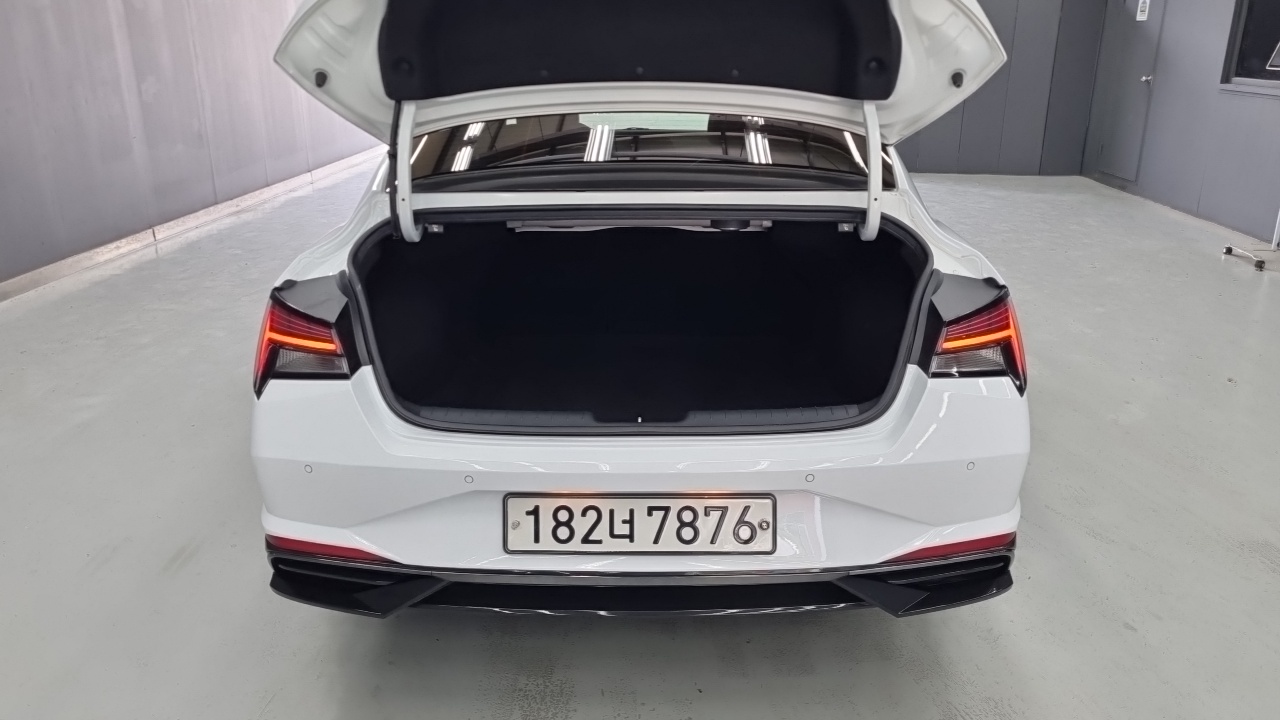Hyundai Avante (CN7) 1.6 Inspiration 2021 — фото 20