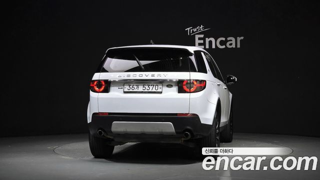 Land Rover Discovery Sport 2.0 TD4 HSE Luxury 2018 — фото 4
