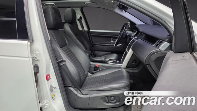 Land Rover Discovery Sport 2.0 TD4 HSE Luxury 2018 — фото 26