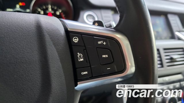 Land Rover Discovery Sport 2.0 TD4 HSE Luxury 2018 — фото 30