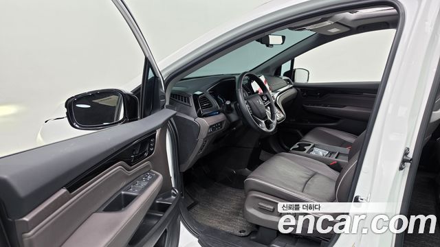 Honda Odyssey 3.5 5th 2023 — фото 10