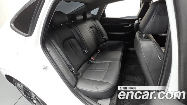 Hyundai Sonata The Edge (DN8) 2.0 Exclusive 2024 — фото 11