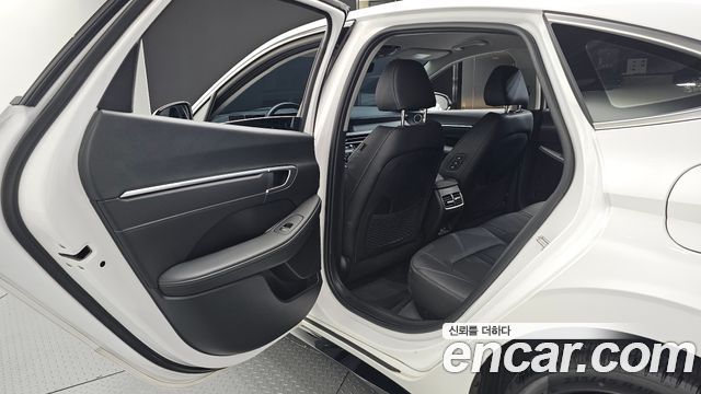 Hyundai Sonata The Edge (DN8) 2.0 Exclusive 2024 — фото 12
