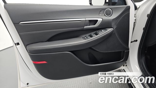 Hyundai Sonata The Edge (DN8) 2.0 Exclusive 2024 — фото 24