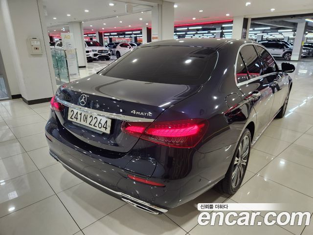 Mercedes-Benz E-Class (W213) E300e 4MATIC Exclusive 2023 — фото 2