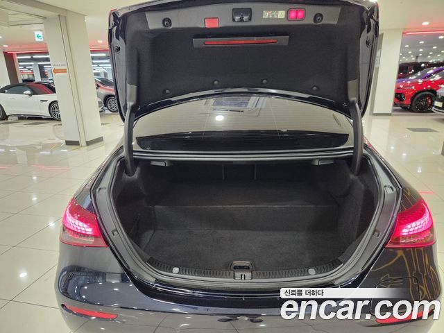 Mercedes-Benz E-Class (W213) E300e 4MATIC Exclusive 2023 — фото 18