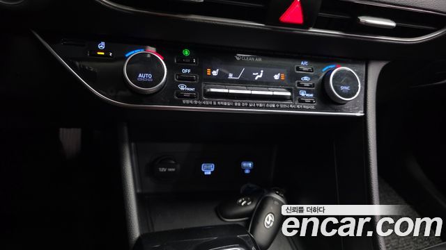 Hyundai Sonata (DN8) 2.0 LPG(rental car) Smart 2020 — фото 18