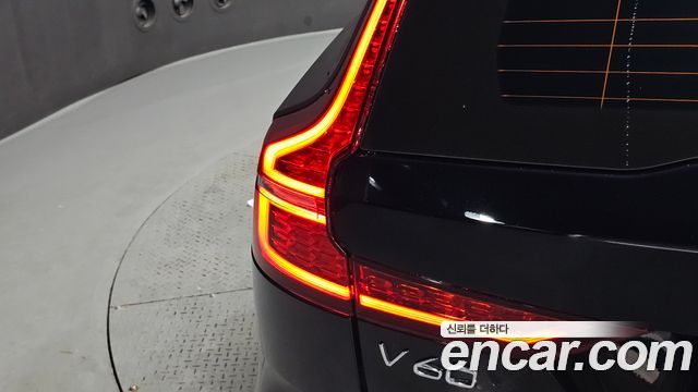 Volvo V60 Cross Country (II) B5 Ultra AWD 2025 — фото 23