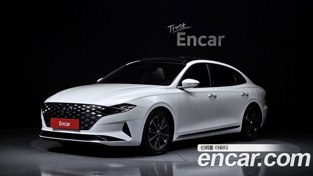 Hyundai Grandeur (IG) 2.5 Le Blanc 2022 — фото 1