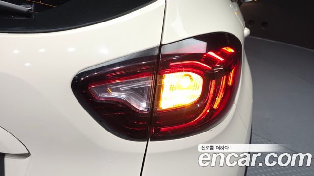Renault Korea QM3 LE 2018 — фото 23
