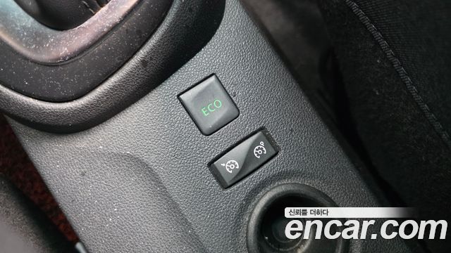 Renault Korea QM3 LE 2018 — фото 31