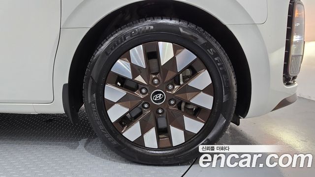 Hyundai Staria 4WD Camper Prestige Camper 4Seater 2023 — фото 27