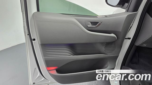 Hyundai Staria 4WD Camper Prestige Camper 4Seater 2023 — фото 30