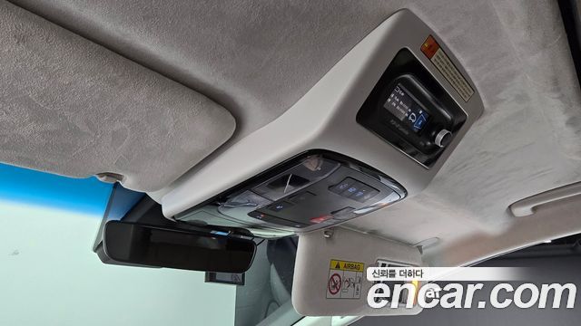 Hyundai Staria 4WD Camper Prestige Camper 4Seater 2023 — фото 33