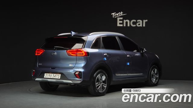 Kia Niro 1.6 HEV Prestige 2020 — фото 2