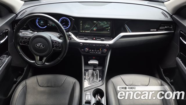 Kia Niro 1.6 HEV Prestige 2020 — фото 7