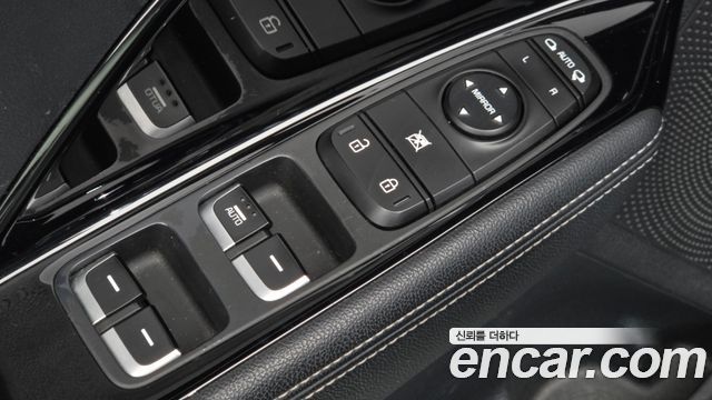 Kia Niro 1.6 HEV Prestige 2020 — фото 27