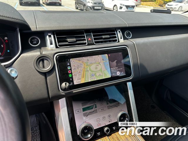 Land Rover Range Rover (IV) 4.4 SDV8 Vogue SE DIESEL 2018 — фото 17