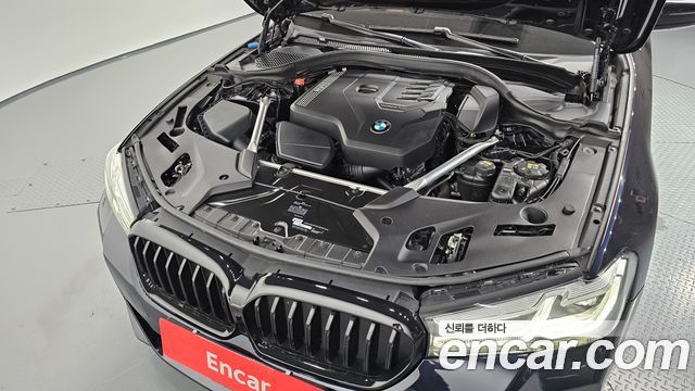 BMW 5 Series (G30) 520i M Sport 2021 — фото 6