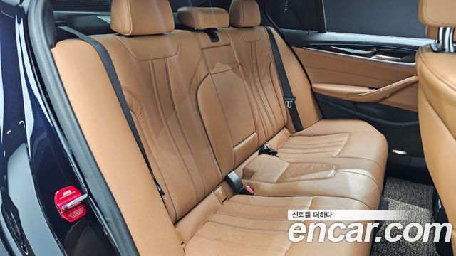 BMW 5 Series (G30) 520i M Sport 2021 — фото 11
