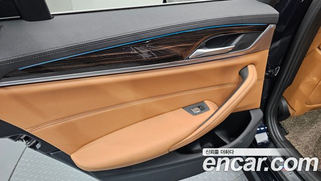 BMW 5 Series (G30) 520i M Sport 2021 — фото 25