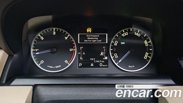 Land Rover Discovery 4 3.0 SDV6 SE 2016 — фото 8