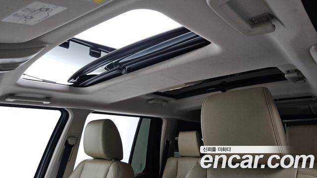 Land Rover Discovery 4 3.0 SDV6 SE 2016 — фото 17