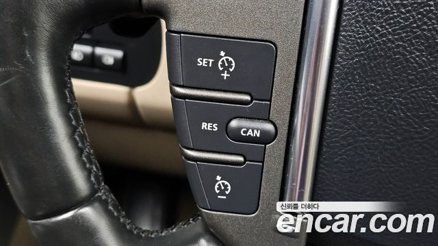 Land Rover Discovery 4 3.0 SDV6 SE 2016 — фото 18