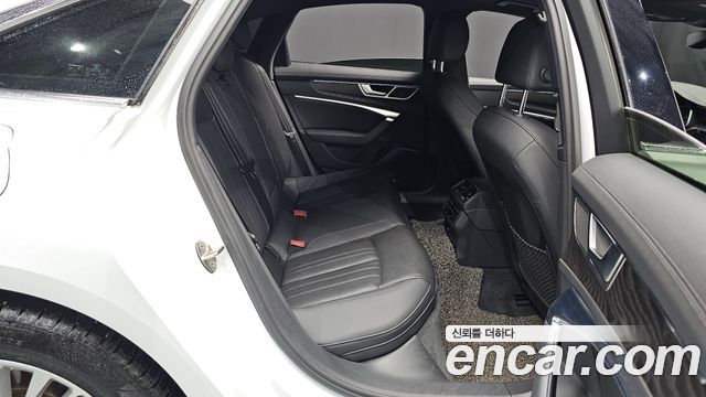 Audi A6 (C8) 45 TFSI Quattro Premium 2021 — фото 11