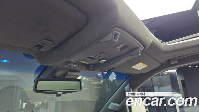 Cadillac Escalade 6.2 ESV 4th 2018 — фото 18