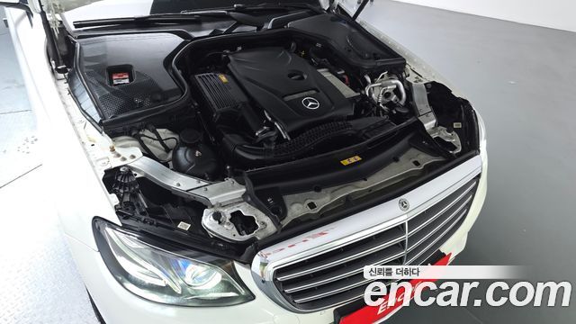 Mercedes-Benz E-Class (W213) E300 4MATIC Exclusive 2019 — фото 6