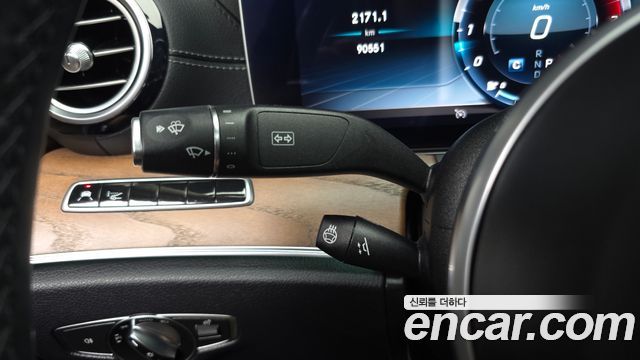 Mercedes-Benz E-Class (W213) E300 4MATIC Exclusive 2019 — фото 19