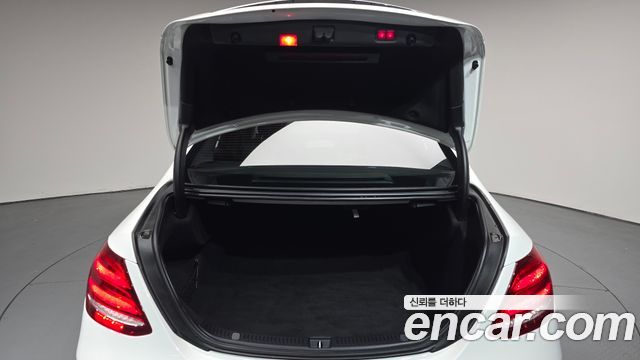 Mercedes-Benz E-Class (W213) E300 4MATIC Exclusive 2019 — фото 30