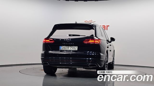 Volkswagen Touareg (III) 3.0 TDI R-Line 2021 — фото 4