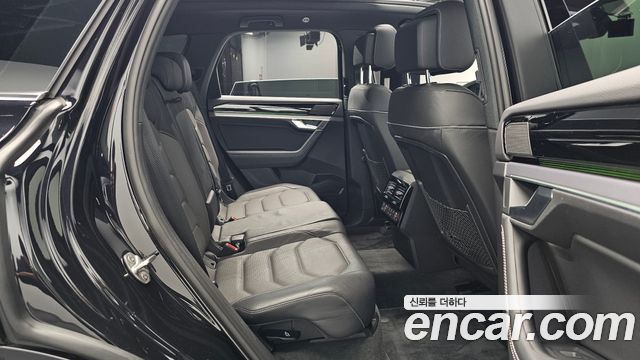 Volkswagen Touareg (III) 3.0 TDI R-Line 2021 — фото 11