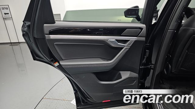 Volkswagen Touareg (III) 3.0 TDI R-Line 2021 — фото 25