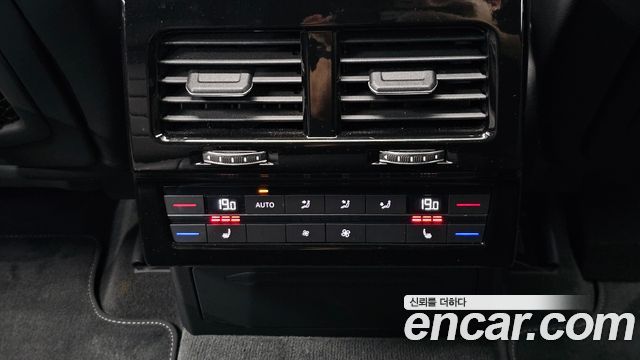 Volkswagen Touareg (III) 3.0 TDI R-Line 2021 — фото 30