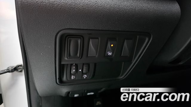 Renault Korea QM6 Gasoline 2WD LE 2019 — фото 17