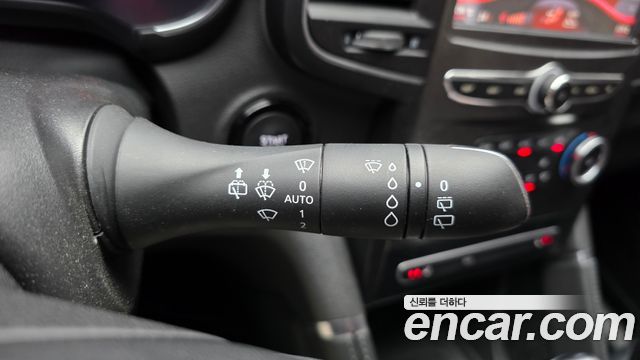 Renault Korea QM6 Gasoline 2WD LE 2019 — фото 30
