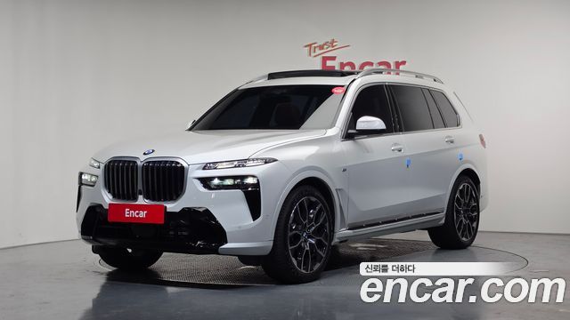 BMW X7 (G07) xDrive 40i M Sport 7STR 2025 — фото 1
