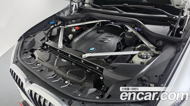 BMW X7 (G07) xDrive 40i M Sport 7STR 2025 — фото 6