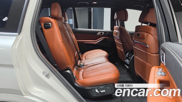 BMW X7 (G07) xDrive 40i M Sport 7STR 2025 — фото 11